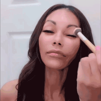 Make sure eyelid is completely free from oil by priming with oil-free primer, concealer and powder or by applying the eyeliner over the top of eyeshadow. Lashes will not stick to the liner if applied to a naked eyelid.