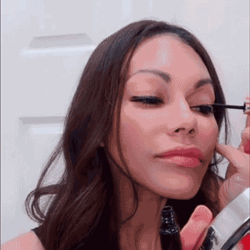 Then apply the magnetic eyeliner to the eyelid (thin coat) and allow to dry. Once dry, apply a second coat (hooded eyes may need three coats). Make sure the line you draw is a THIN layer but wide enough to absorb the magnets on each eyelash.